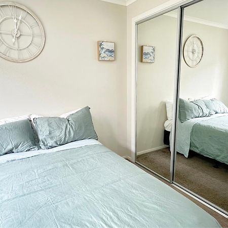 Bright&Cozy Room - Homestay Style - On Street Parking Only Окленд Екстер'єр фото